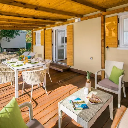 Holiday home Mobilhome Deluxe By Interhome *